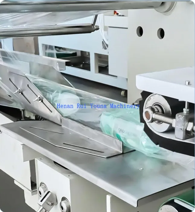 Automatic Flow Packing And Shrinking Machine